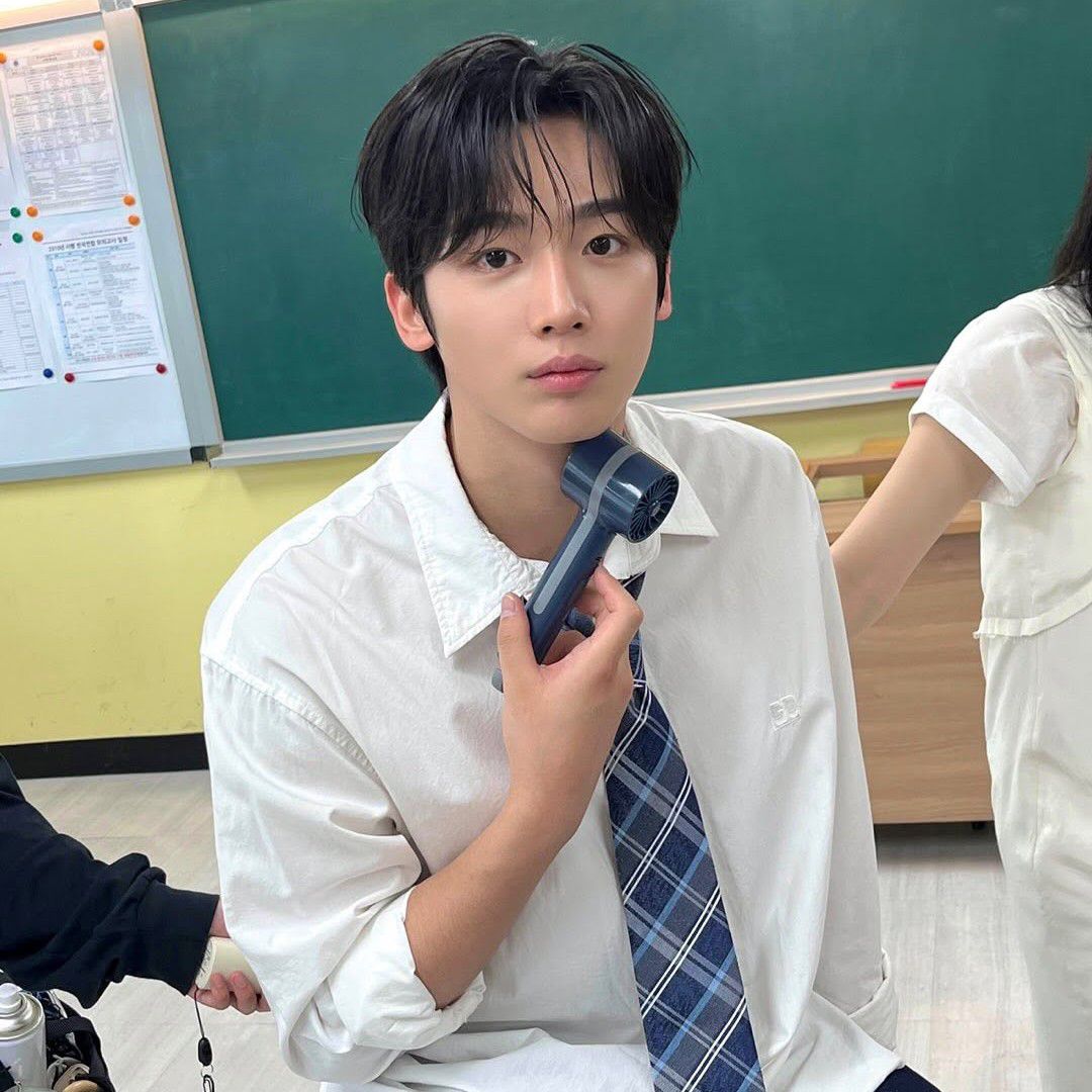Recent activity shot of Kim Yohan