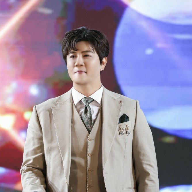 Behind-the-scenes cut of Jin Haesung