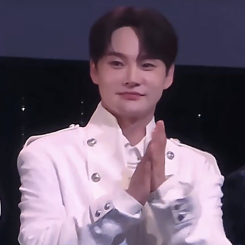 Behind-the-scenes cut of Park Seojin