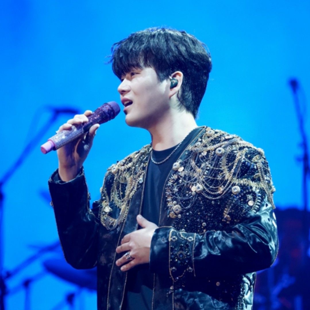 Behind-the-scenes cut of Hwang Youngwoong