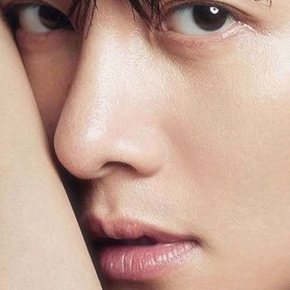 Behind-the-scenes cut of Ji Changwook