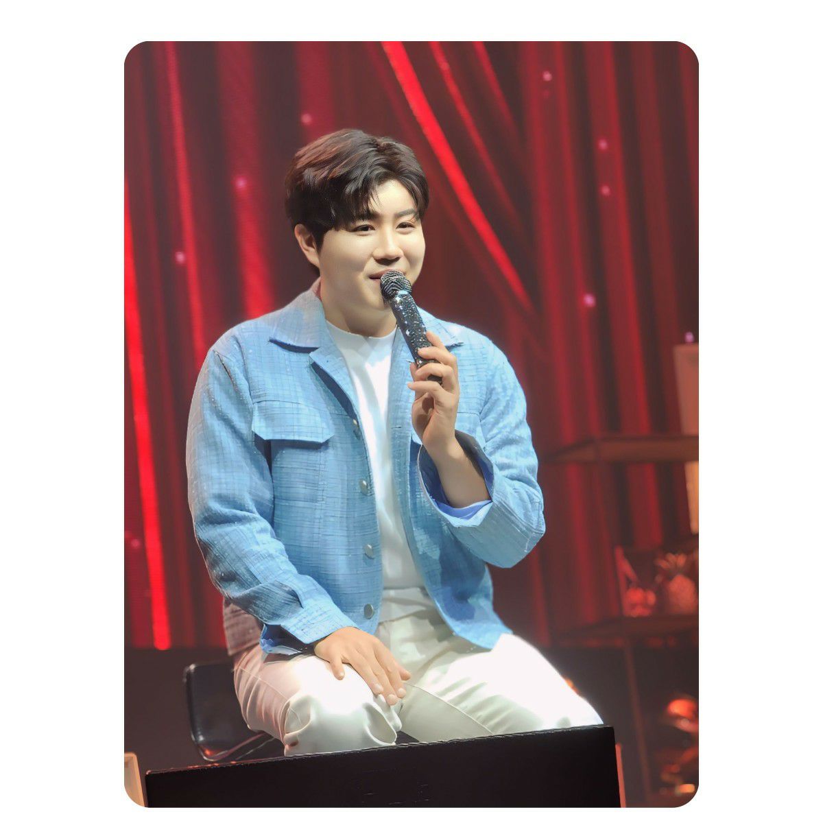 Behind-the-scenes cut of Jin Haesung