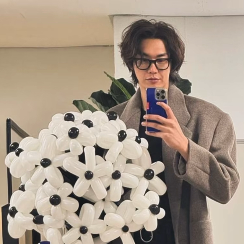 Latest photo of Kim Youngkwang