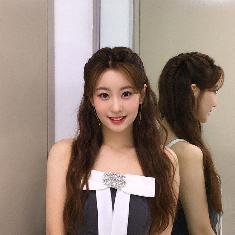 Recent activity shot of Oh Yujin