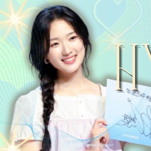 Latest photo of Kim Hyeyoon
