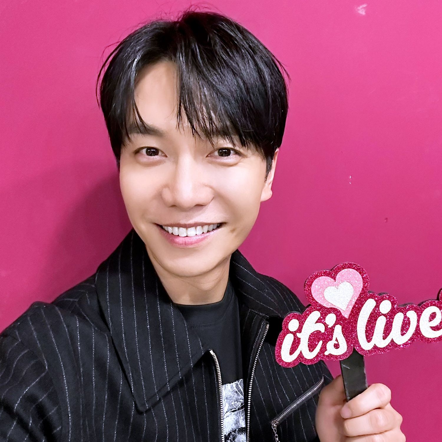 Behind-the-scenes cut of Lee Seunggi