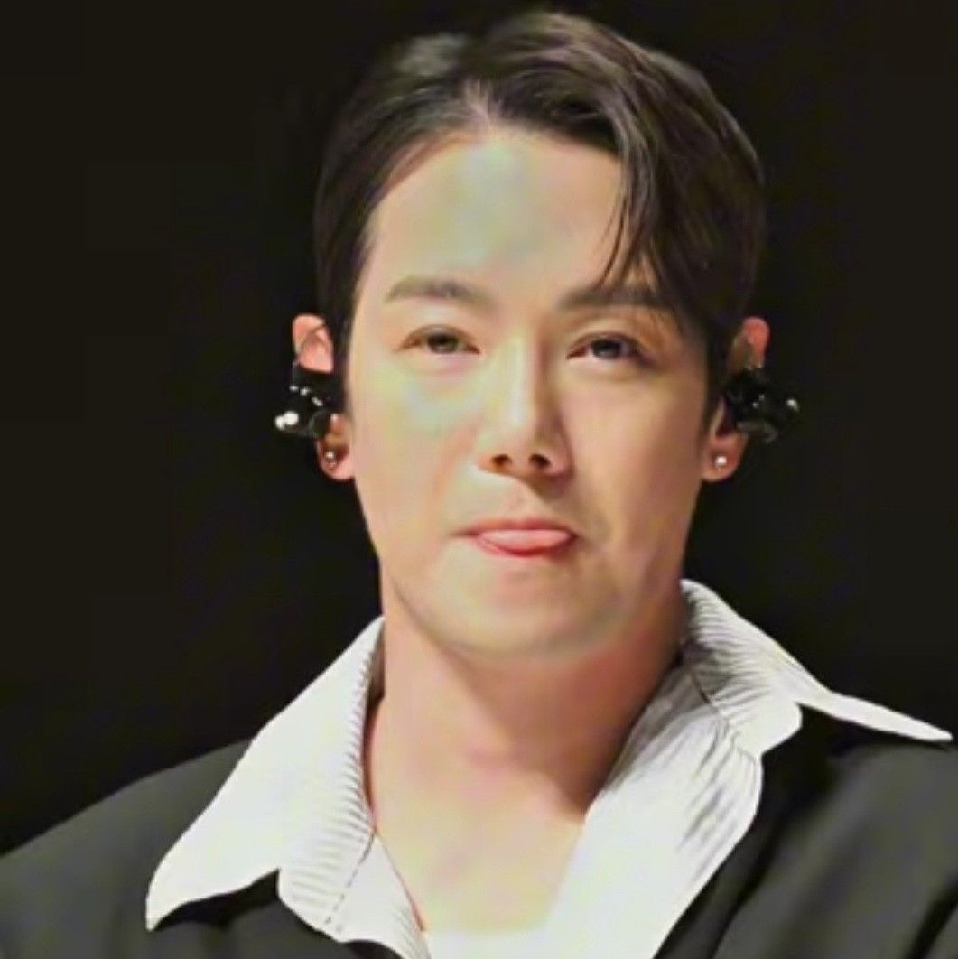 Latest photo of Hwanhee