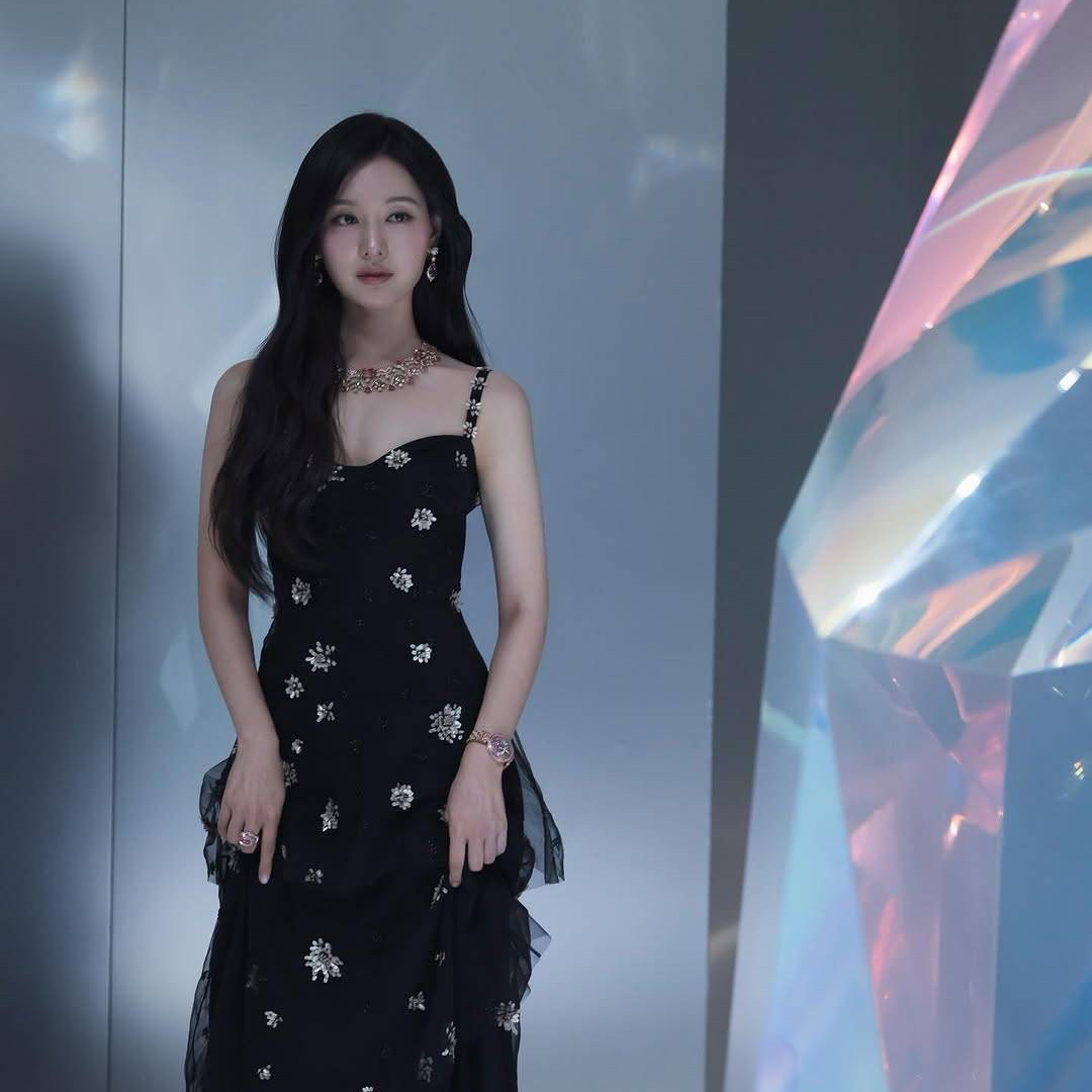 Recent activity shot of Kim Jiwon