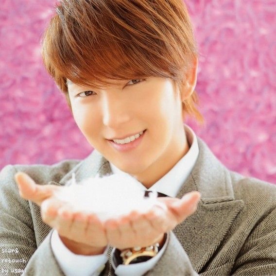 Behind-the-scenes cut of Lee Joongi