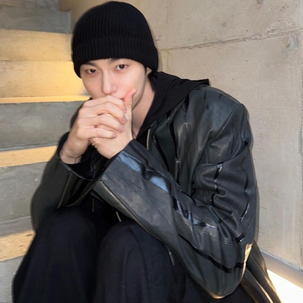 粉絲拍下的邊佑錫瞬間