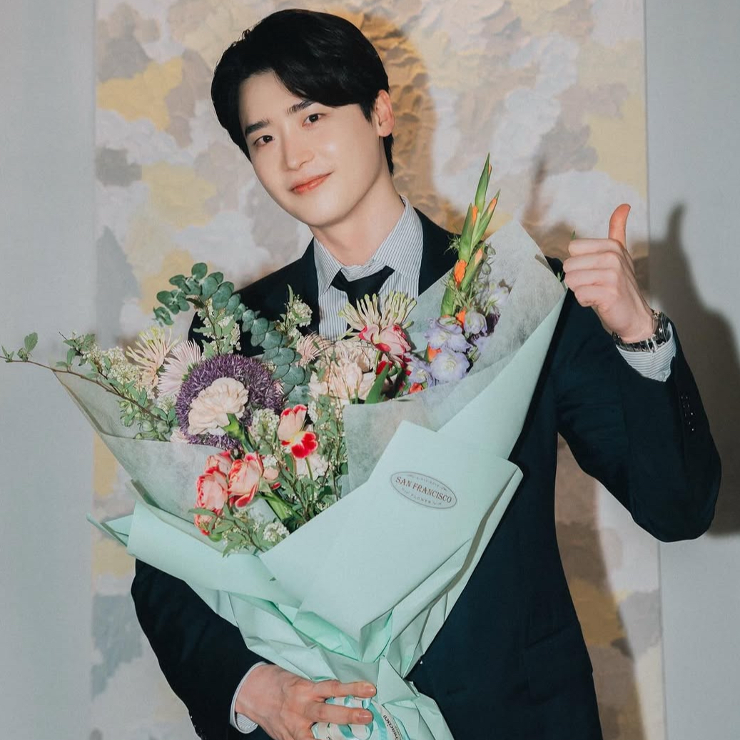 Behind-the-scenes cut of Lee Jongsuk