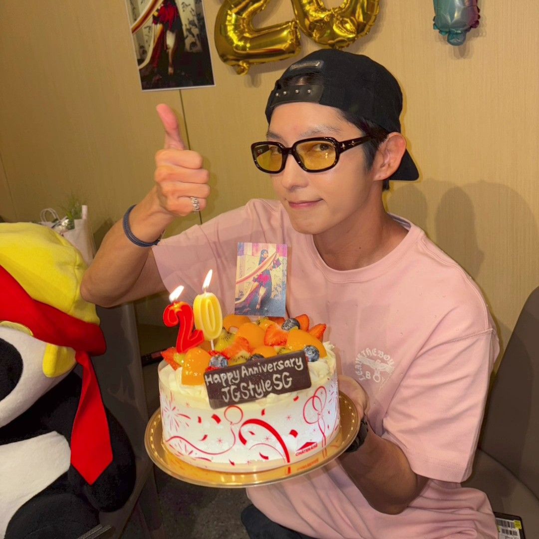 A moment captured by a fan of Lee Joongi