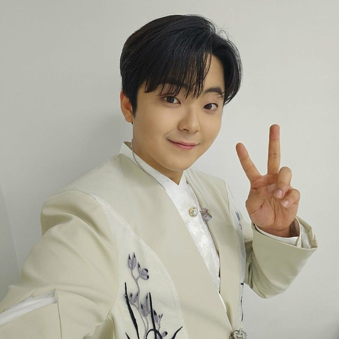 Foto terbaru dari Park Minsu