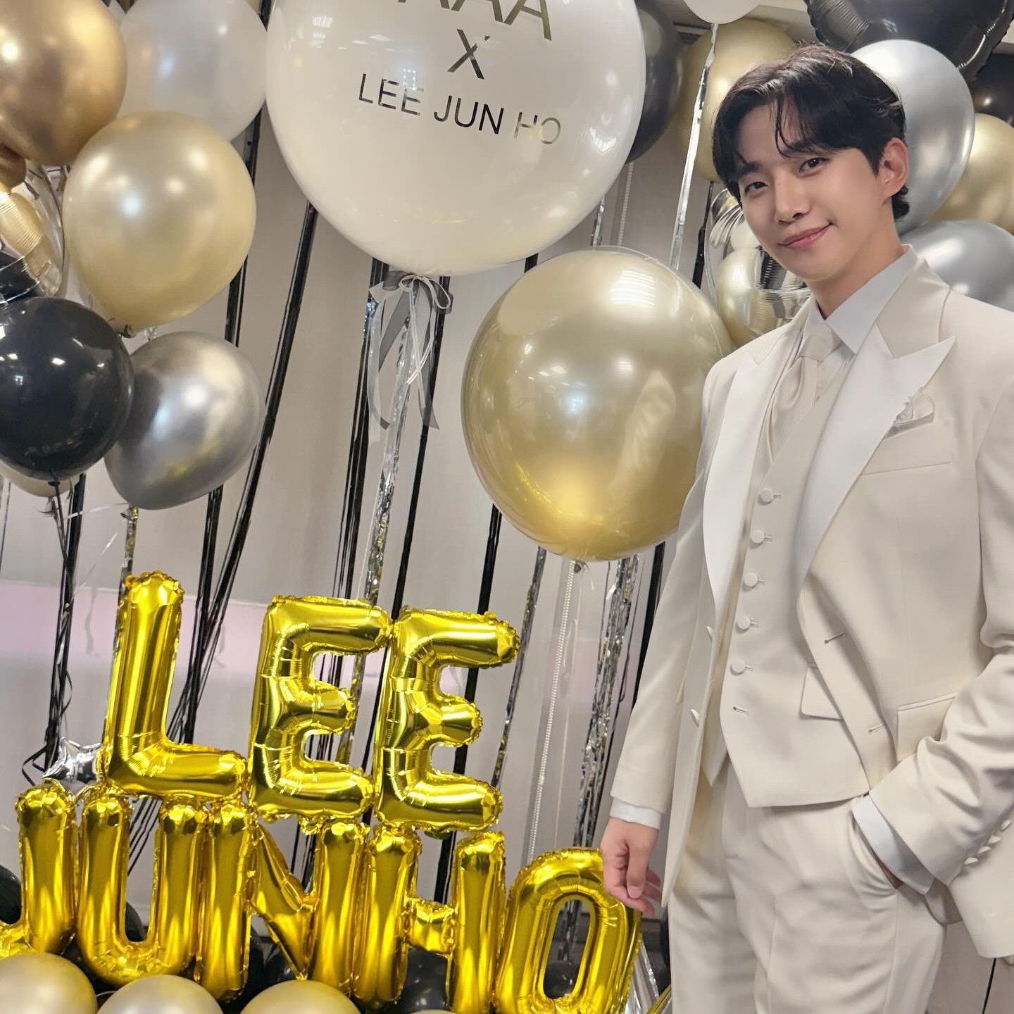 イ・ジュノのビハインドカット