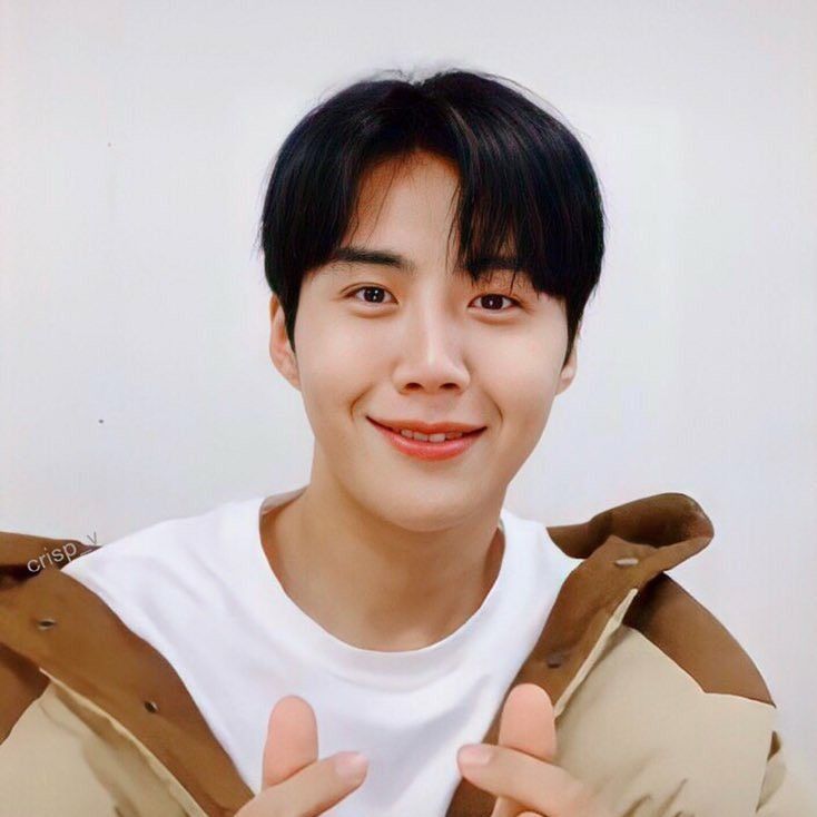 Behind-the-scenes cut of Kim Seonho