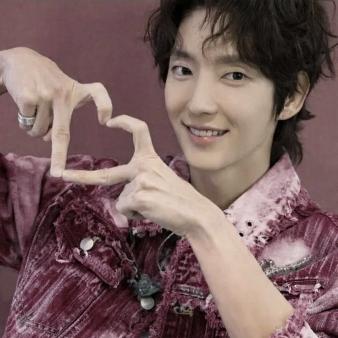 Behind-the-scenes cut of Lee Joongi