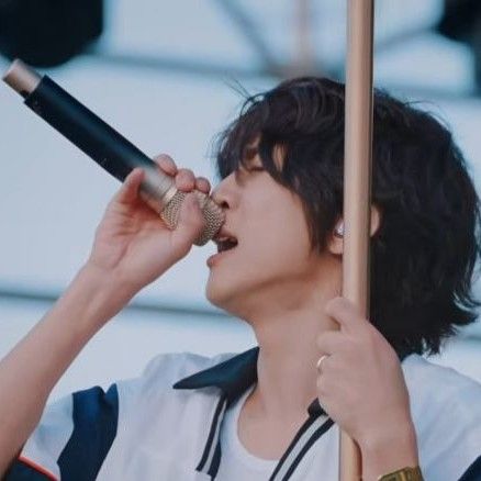 Behind-the-scenes cut of Lee Seungyoon