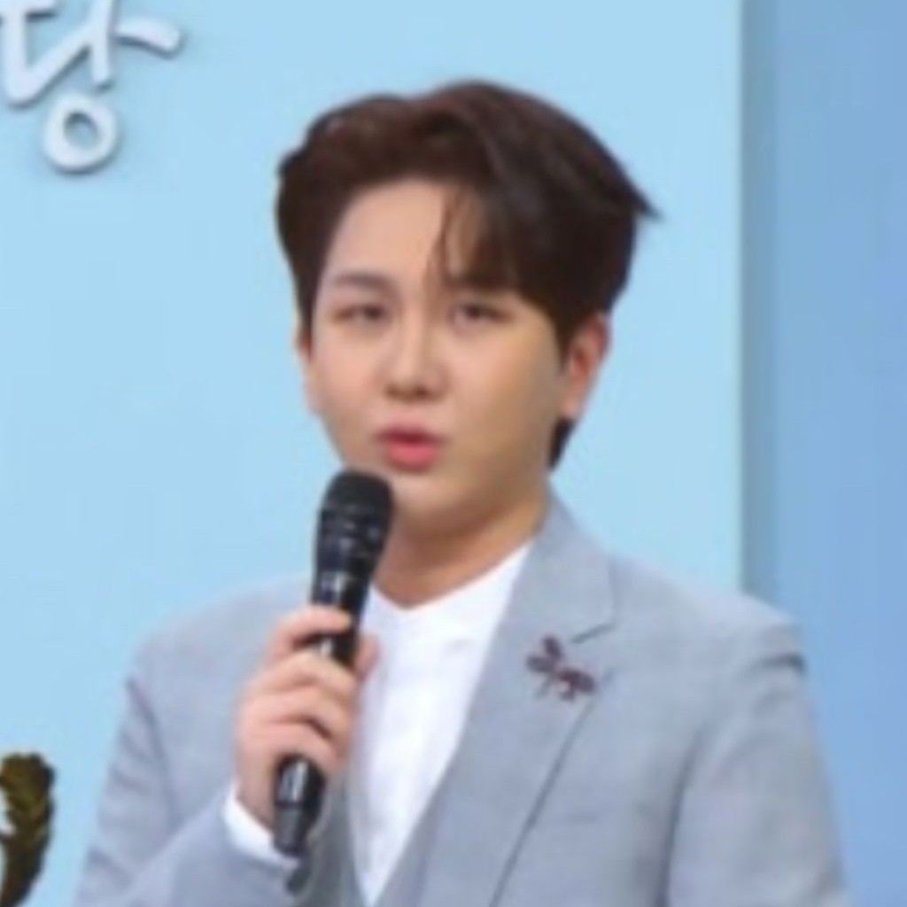 キム・スチャンの最近の活動ショット