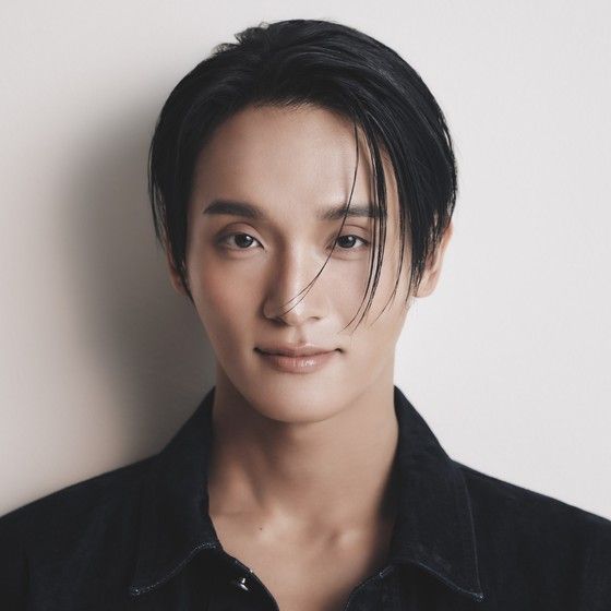 Behind-the-scenes cut of Choi Hojong