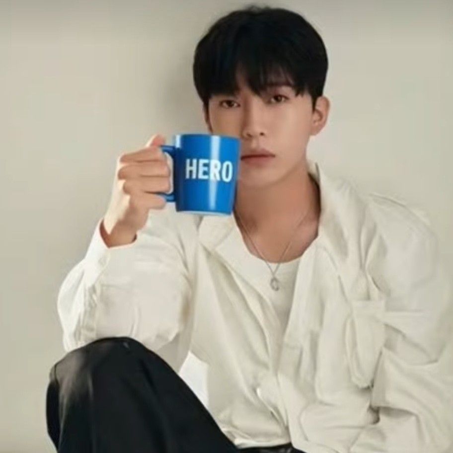 Cuplikan di balik layar dari Lim Youngwoong