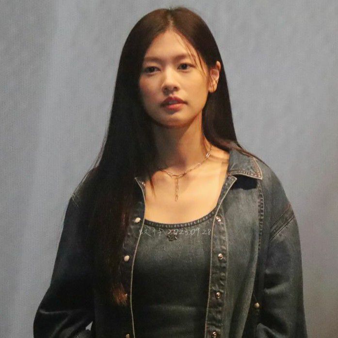 Recent activity shot of Jung Somin