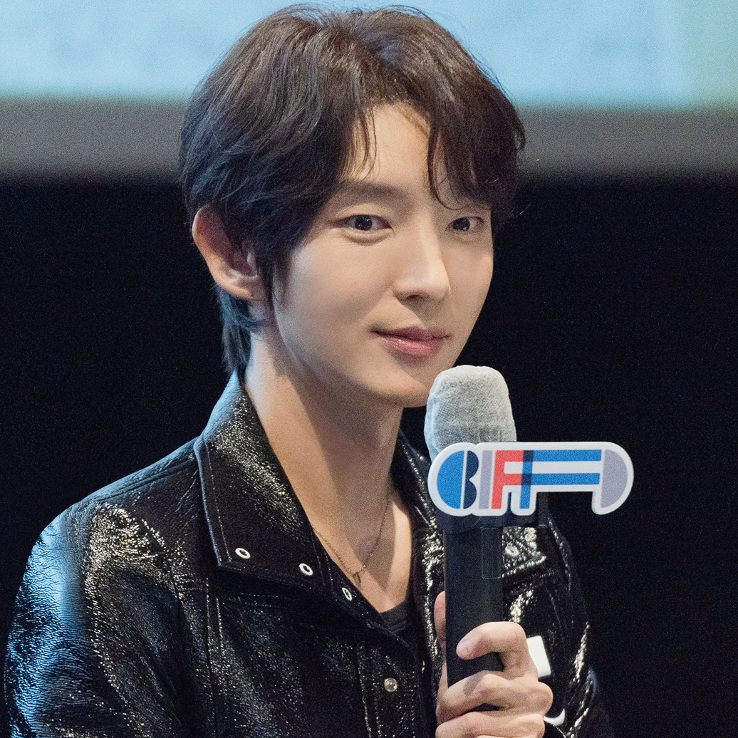Momen yang diabadikan oleh penggemar Lee Joongi