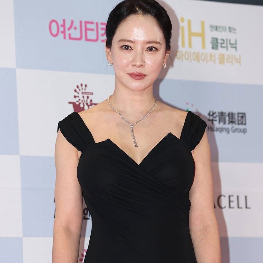 ソン・ジヒョの最新写真