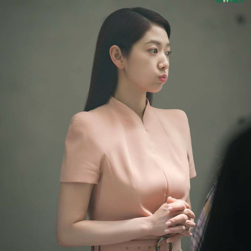 Latest photo of Park Shinhye