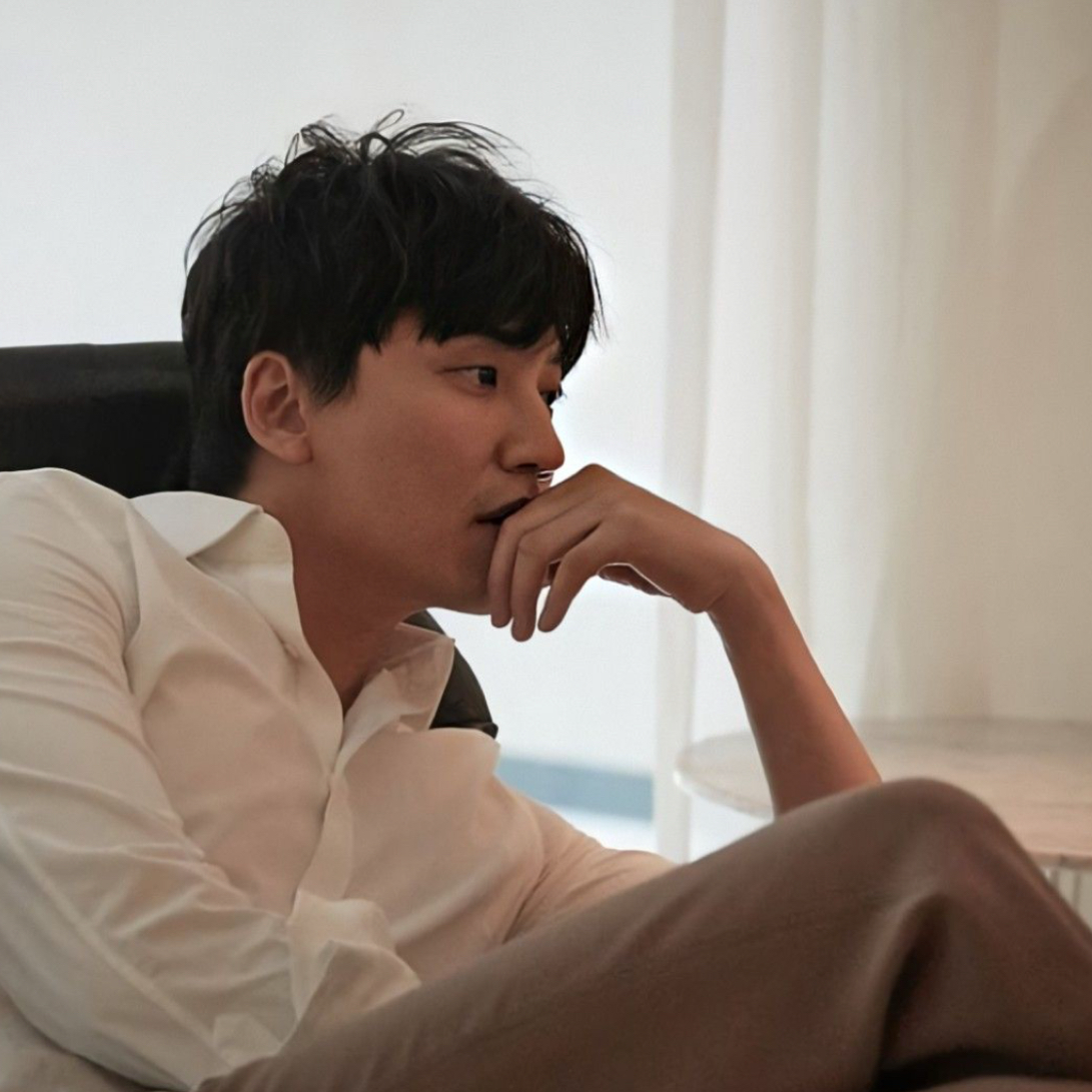 Recent activity shot of Kim Namgil