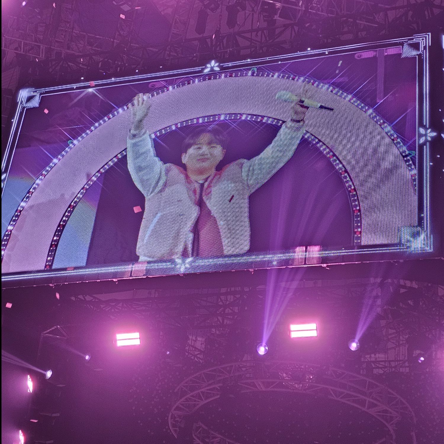 이찬원 최근 활동샷