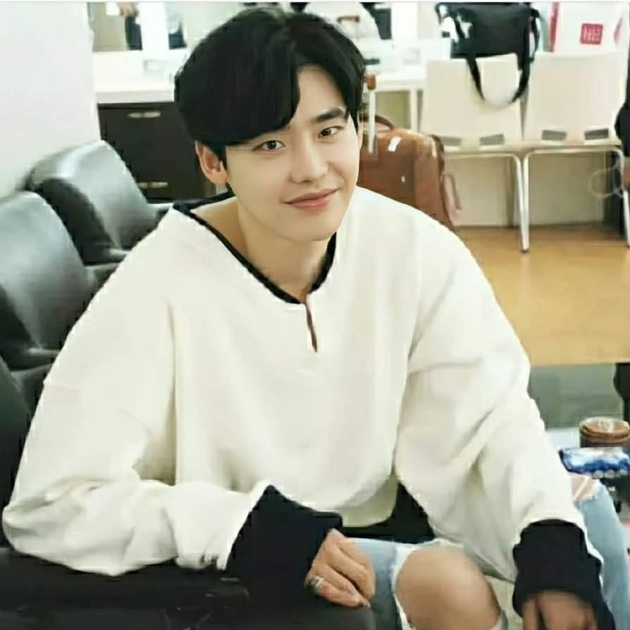 Behind-the-scenes cut of Lee Jongsuk