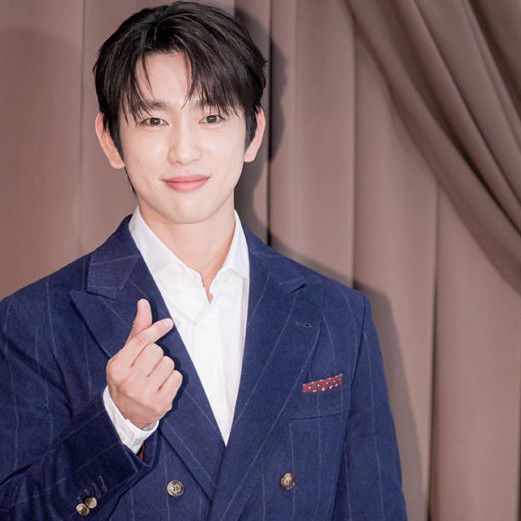 Latest photo of Park Jinyoung