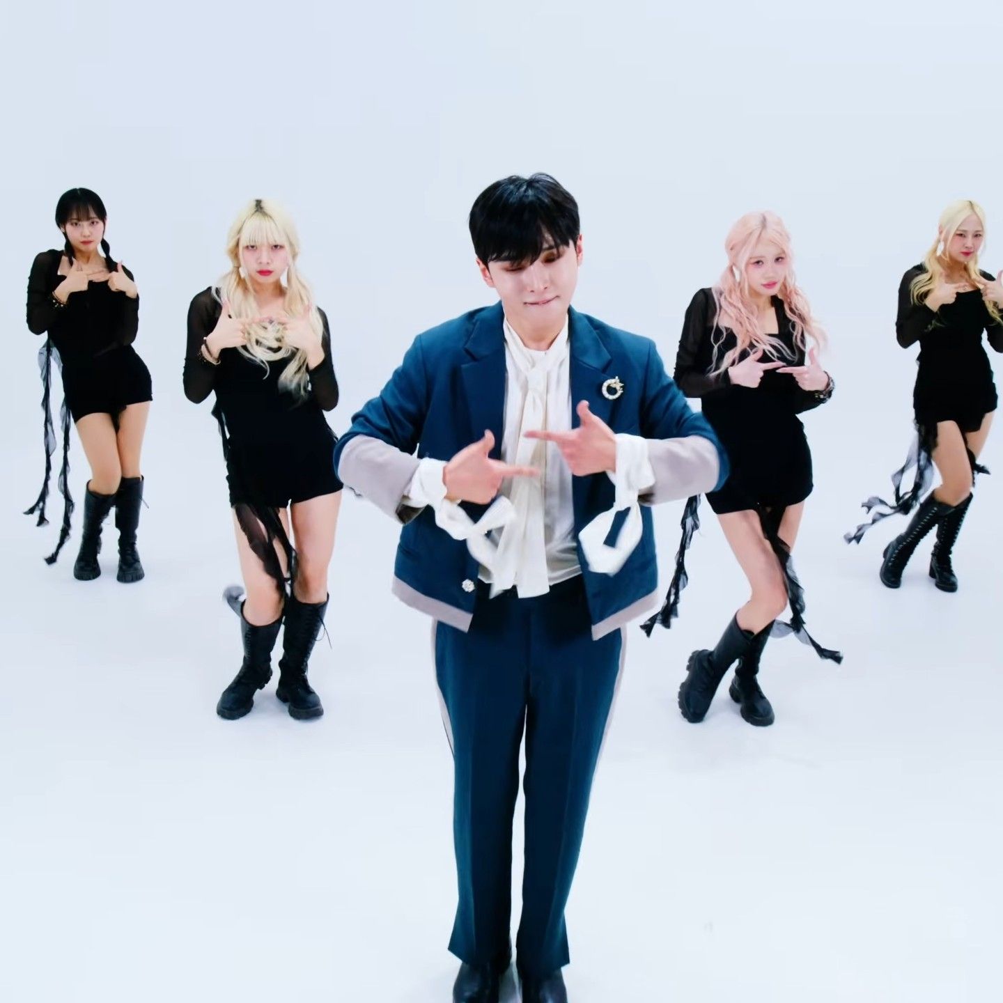 Behind-the-scenes cut of Seong Ri