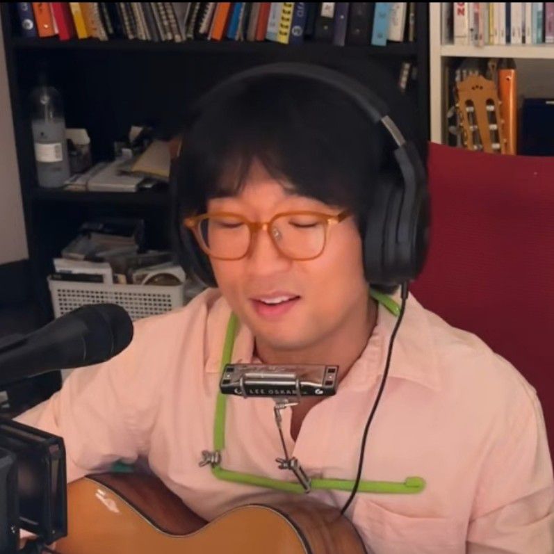 Recent activity shot of Bak Changgeun