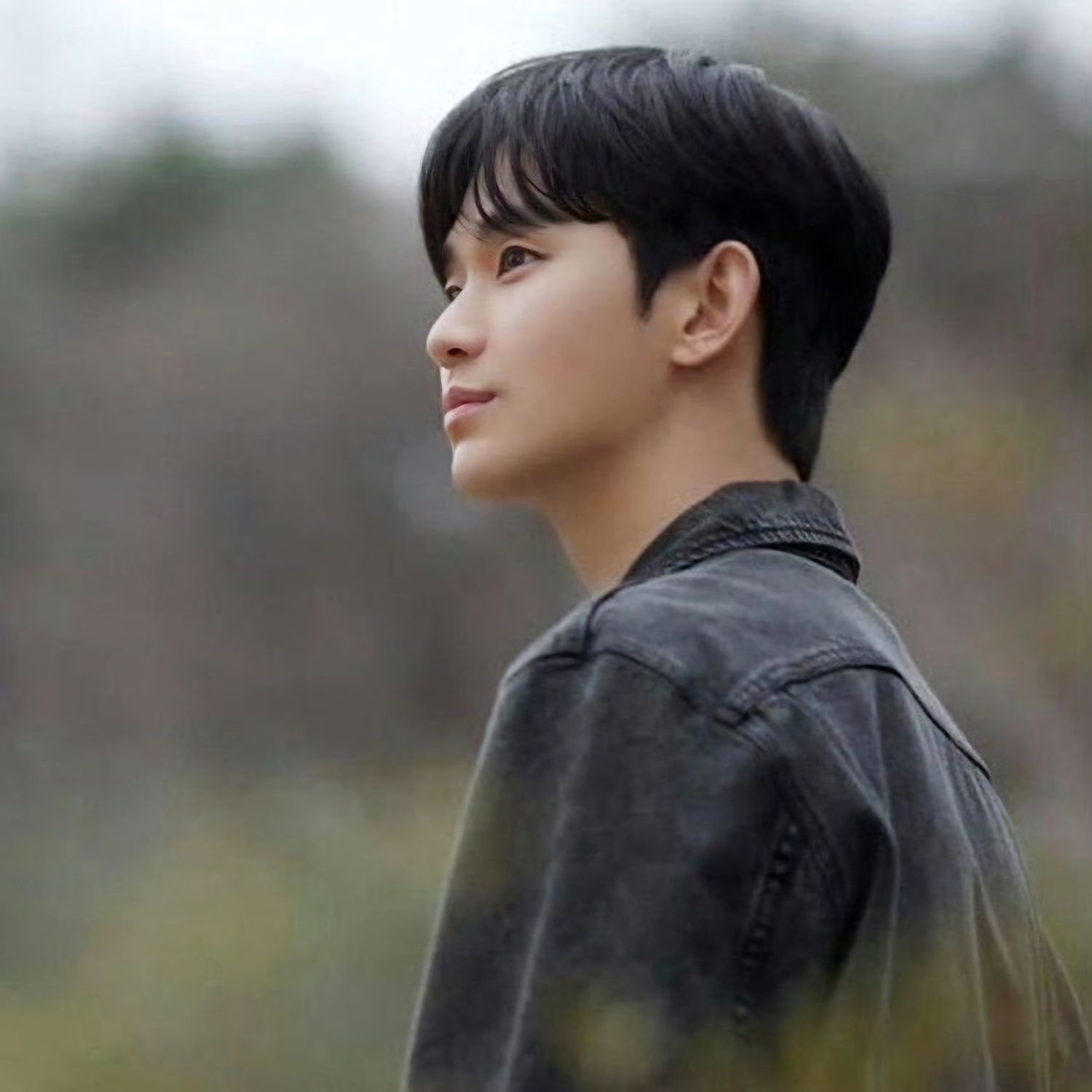 Behind-the-scenes cut of Kim Soohyun