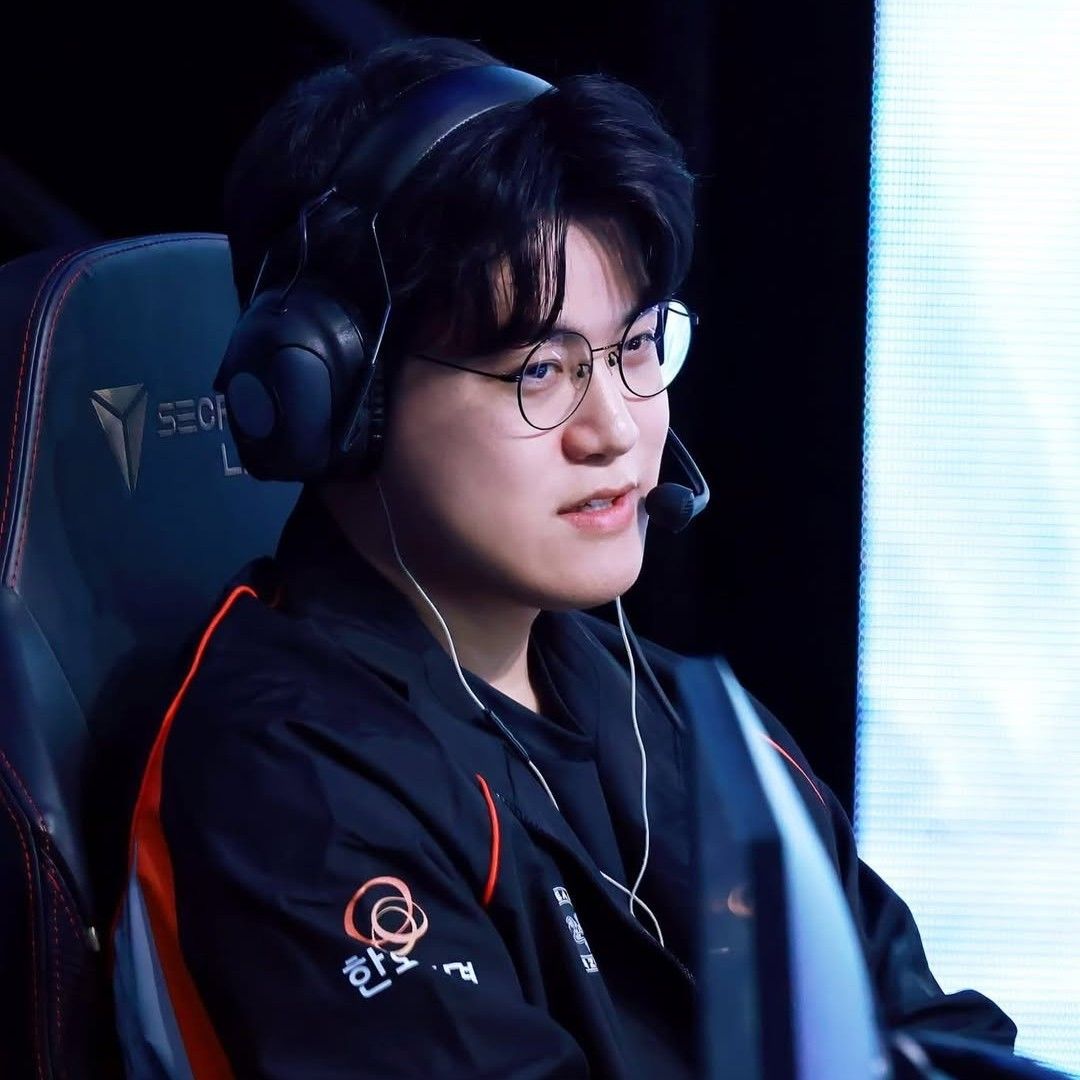 A moment captured by a fan of Gumayusi