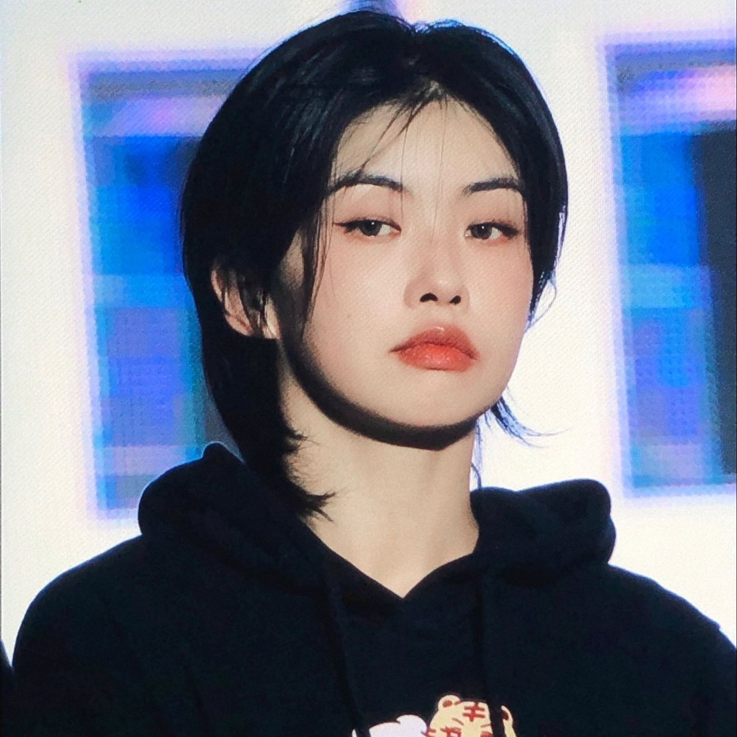 Behind-the-scenes cut of Aiki