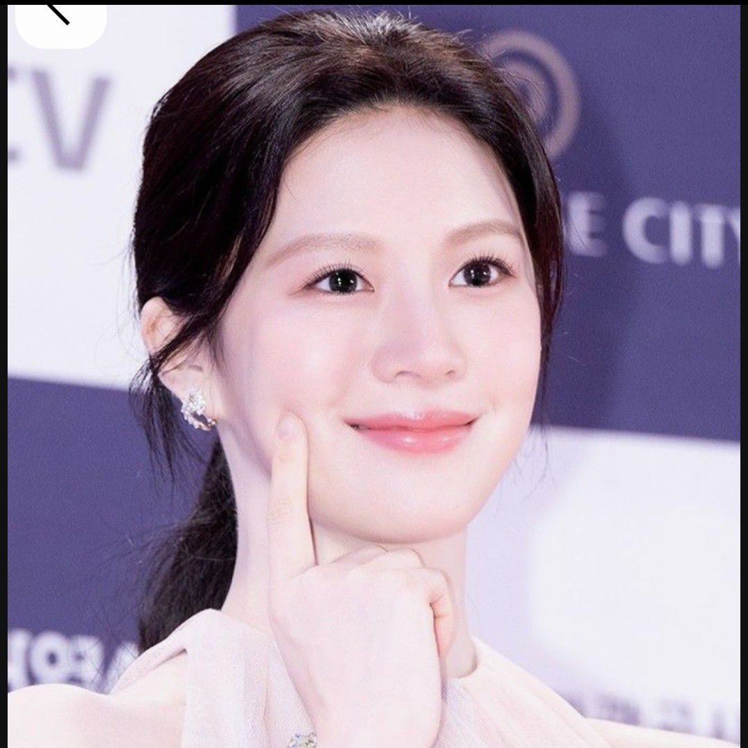 A moment captured by a fan of Go Younjung