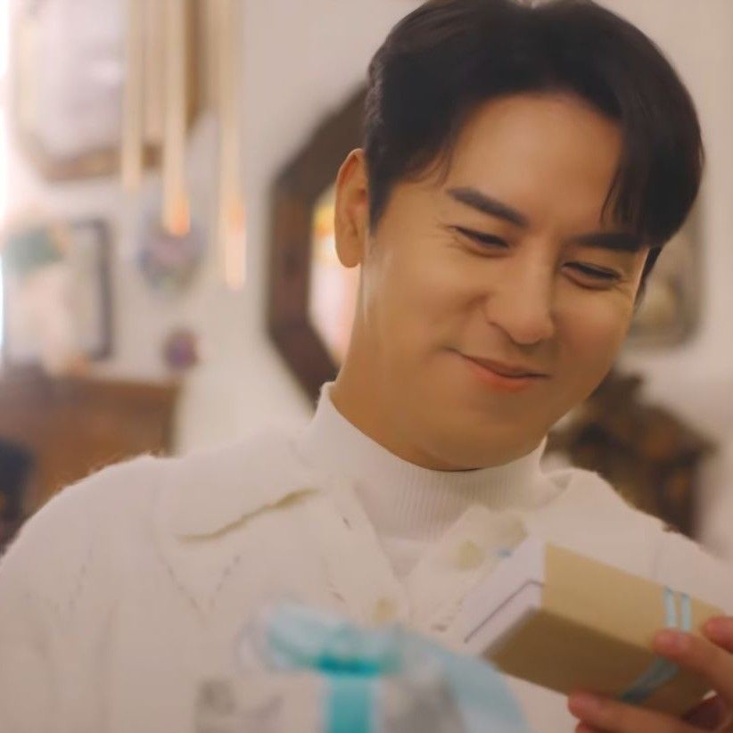 チャン・ミンホの最近の活動ショット