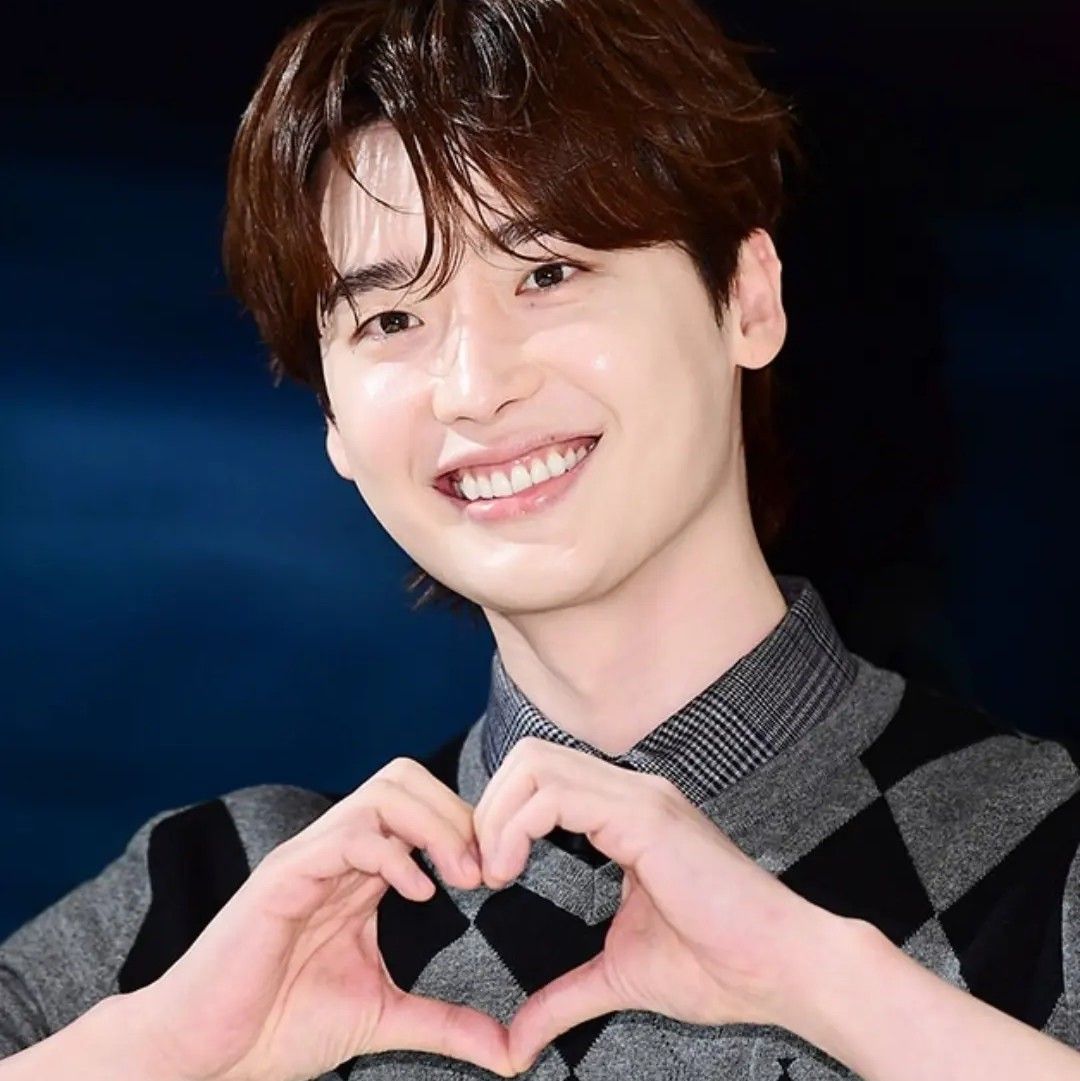 Behind-the-scenes cut of Lee Jongsuk