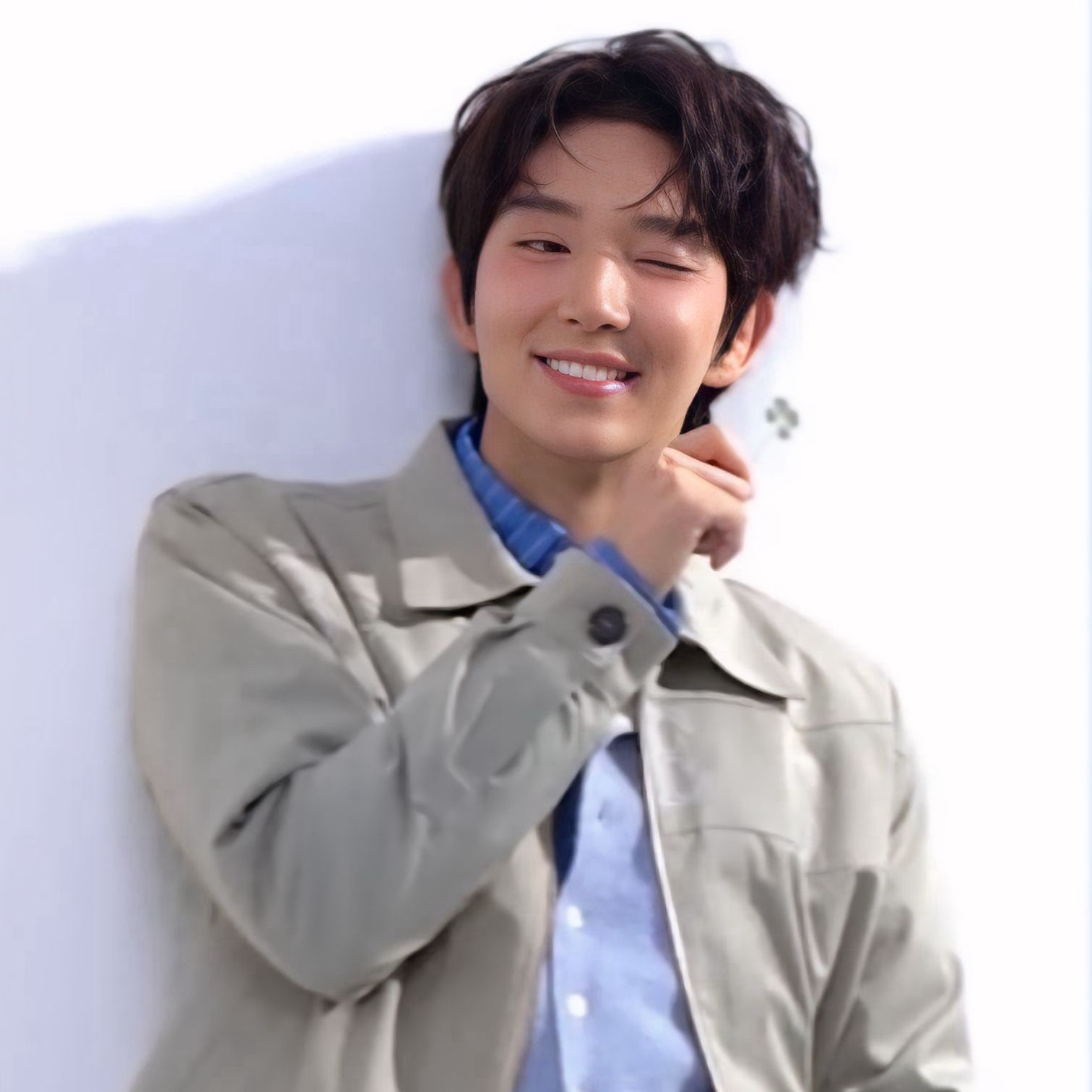 Latest photo of Lee Joongi