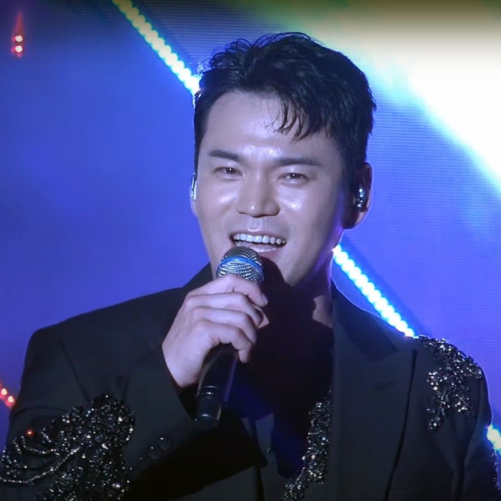 Recent activity shot of Lee Jung