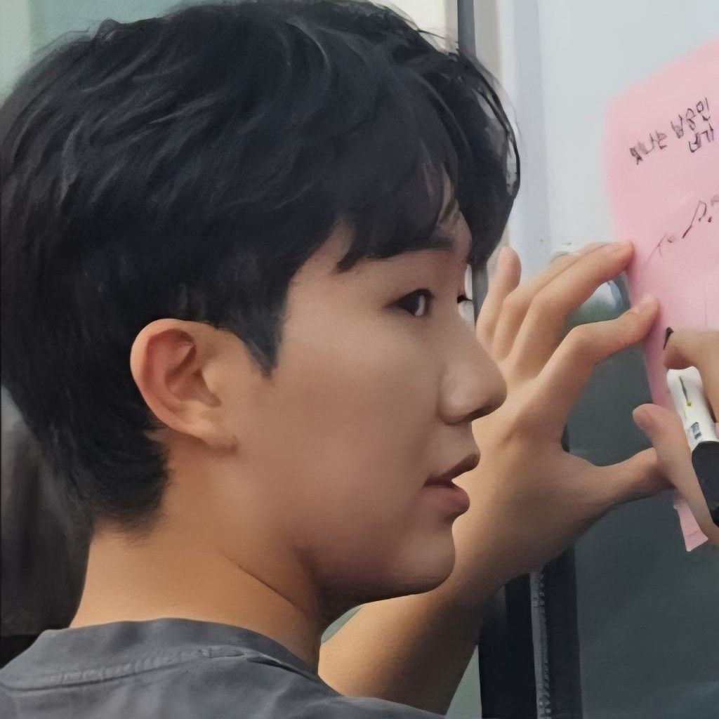 A moment captured by a fan of Nam Seungmin