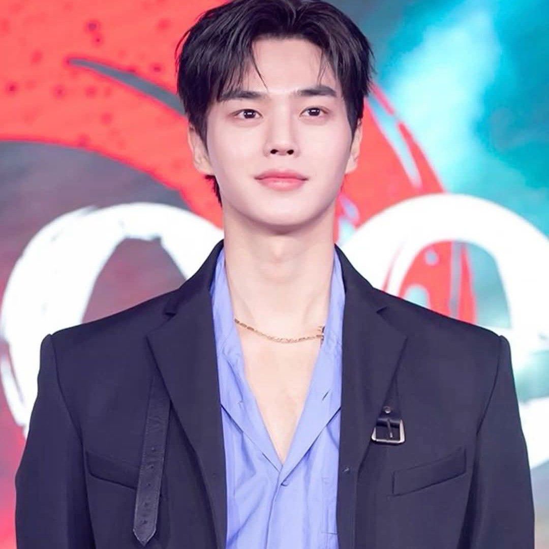 Recent activity shot of Song Kang