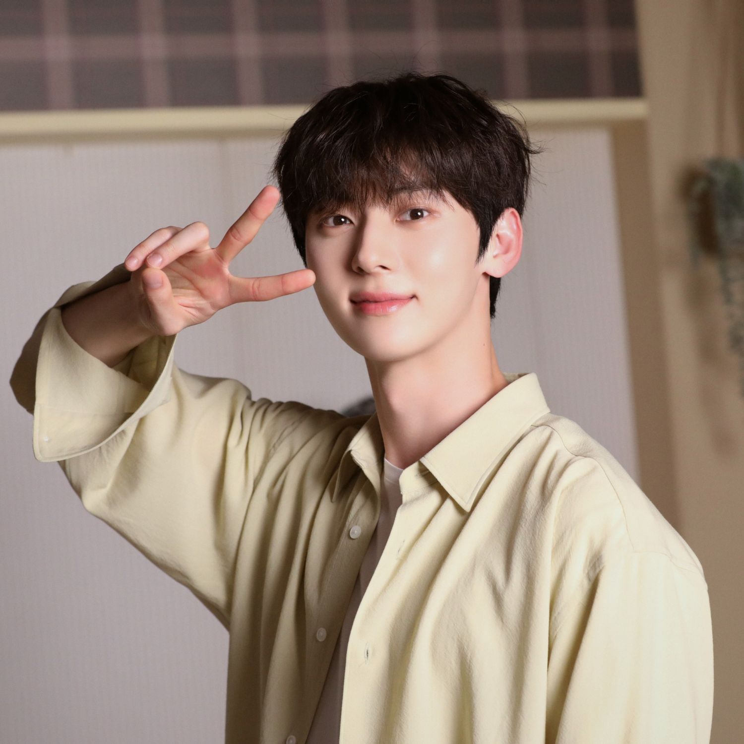 Behind-the-scenes cut of Hwang Minhyun