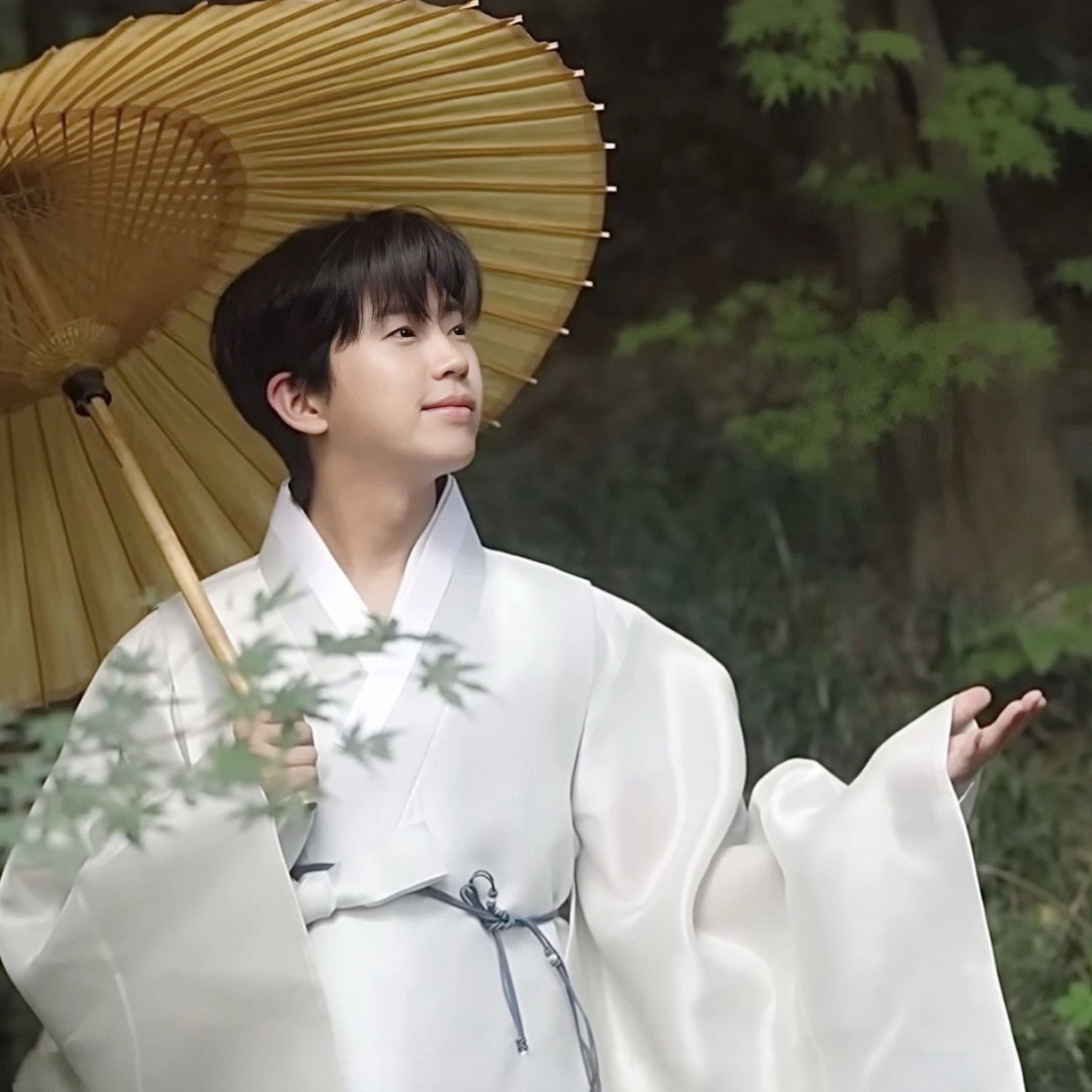 Foto kegiatan terbaru dari Lim Youngwoong