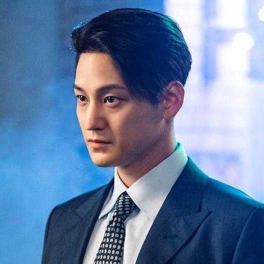 Recent activity shot of Kim Bum