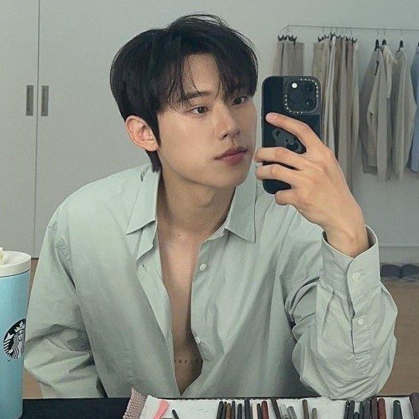 Recent activity shot of Kim Sungcheol
