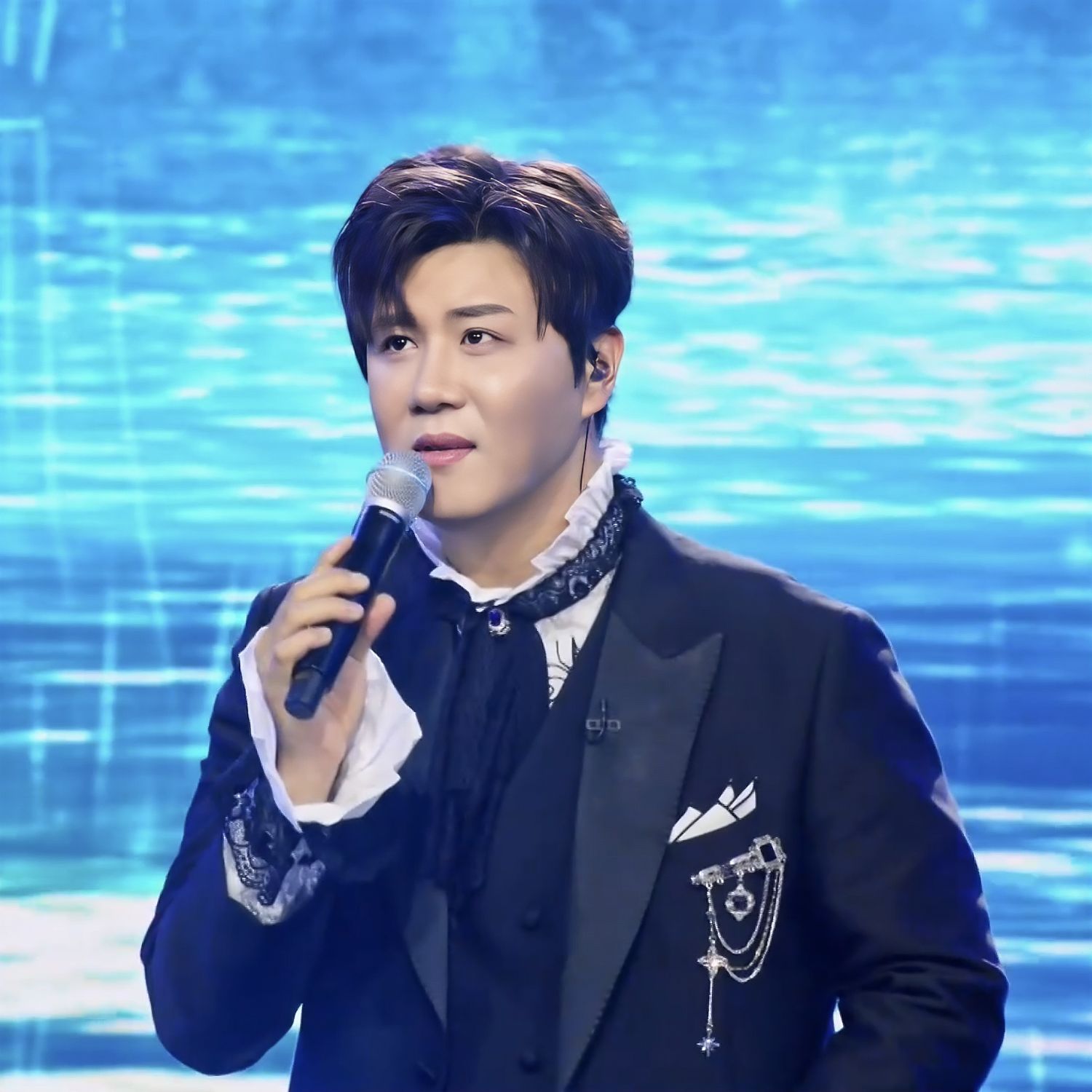 A moment captured by a fan of Jin Haesung