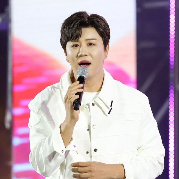 Recent activity shot of Jin Haesung